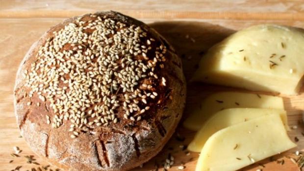 They make rye bread.  Homemade rye bread.  Rye flour bread in the oven: recipe